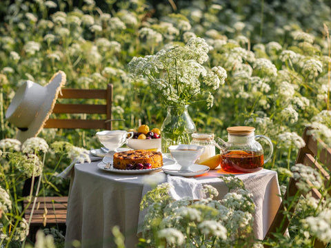 The Art of Pairing Tea with Spring Fruits and Desserts